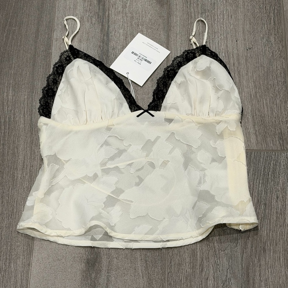 NWT NIA Lace Trim Floral Camisole Top- S